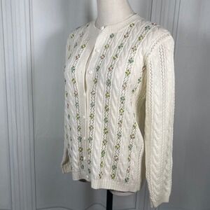 Vintage Cécile Bermuda Wool Cardigan – Floral Embroidered Cable Knit – Ivory - L